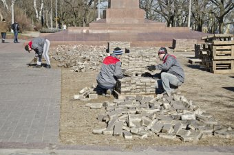 На Аллее Славы полным ходом идет реконструкция