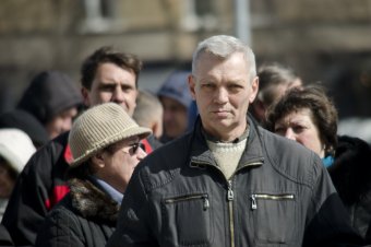 Сотрудники одесского НПЗ пикетируют областную администрацию