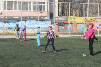 Суворовский район Одессы: Итоги спортивных соревнований школьников и их родителей (фото)