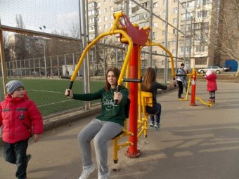 Суворовский район Одессы: Итоги спортивных соревнований школьников и их родителей (фото)