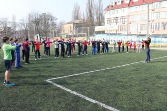 Суворовский район Одессы: Итоги спортивных соревнований школьников и их родителей (фото)