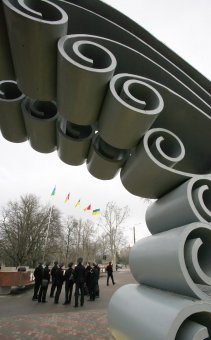 Одесские моряки почтили память легендарного конструктора подлодок (фото)
