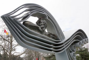 Одесские моряки почтили память легендарного конструктора подлодок (фото)
