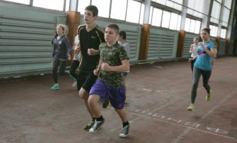 В Олимпийце прошли легкоатлетические соревнования среди школьников города на кубок А. Маринеско.