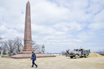 На Аллее Славы продолжается реконструкция