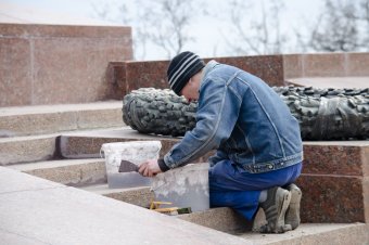 На Аллее Славы продолжается реконструкция