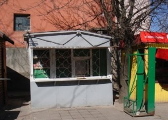 Ночью за сигаретами лучше не выходить. Опасно!