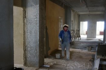 В Суворовском районе продолжается строительство детской поликлиники (фото)