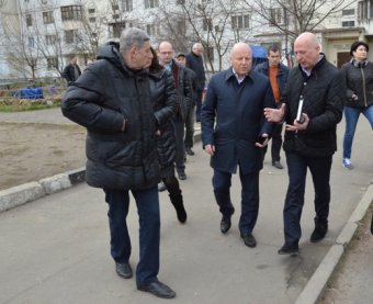 Первый вице-мэр Одессы проверил санитарное состояние улиц в Малиновском районе (фото)