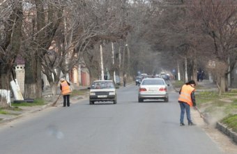 Первый вице-мэр Одессы проверил санитарное состояние улиц в Малиновском районе (фото)
