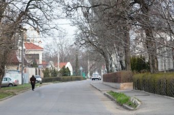 Первый вице-мэр Одессы проверил санитарное состояние улиц в Малиновском районе (фото)