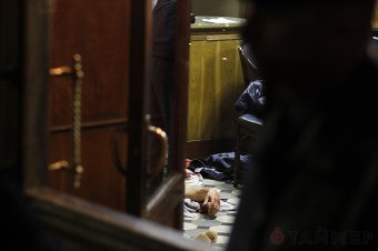 Милиция устанавливает обстоятельства гибели двоих мужчин в гостинице «Пассаж» (фото, видео)