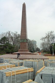Продолжается капитальный ремонт Аллеи Славы