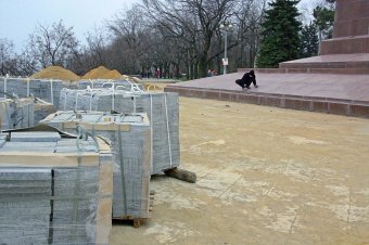 Продолжается капитальный ремонт Аллеи Славы