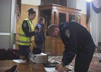 Убийца из "Пассажа" говорит, что пришел к своим жертвам одолжить деньги (видео)