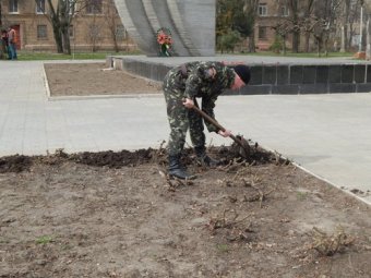 В Малиновском районе Одессы к 70-летию Победы обновят мемориал в сквере Героев-летчиков (фото)