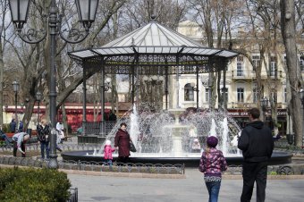 В Одессе заработали фонтаны