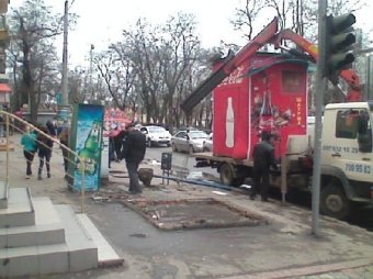 Одесские власти отчитываются о демонтаже незаконно установленных временных сооружений (фото)