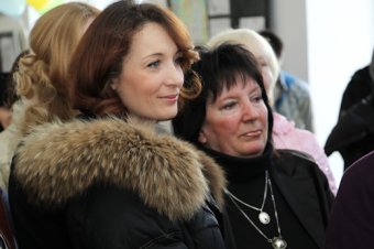 Геннадий Труханов посетил персональную выставку юной одесской художницы Даниэллы Белогривой (фото)
