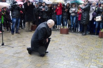 В Одессе открылась мемориальная доска выдающемуся украинскому балетмейстеру Павлу Вирскому (фото)