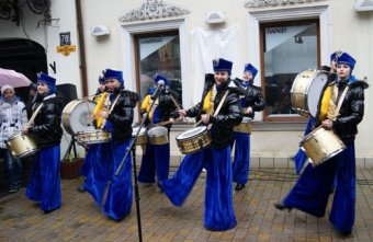 В Одессе открыли памятную доску в честь основателя Государственного ансамбля танца Украины Павла Вирского