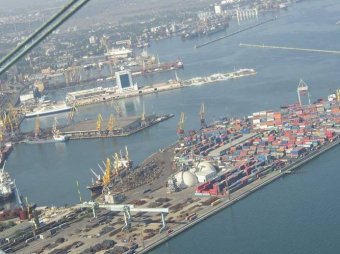 Порошенко: Одесса была и остаётся морской столицей Украины