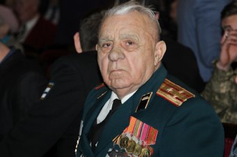 Президент Украины вручил награды ветеранам-освободителям Одессы (фото)