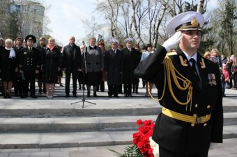 В Одессе на Аллее Славы стартовала Почетная Вахта Памяти-2015 (фото)