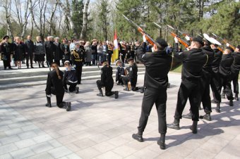 В Одессе на Аллее Славы стартовала Почетная Вахта Памяти-2015 (фото)
