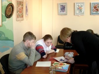 В Одессе провели мастер-класс по Петриковской росписи (фото)