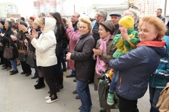 Геннадий Труханов: 200 семей наконец-то смогут въехать в долгожданные квартиры (фото)