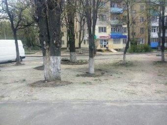 Одесские власти отчитываются о демонтаже незаконно установленных ларьков (фото)