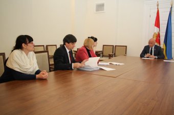 Городской голова Одессы провел личный прием граждан (фото)