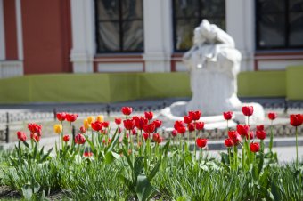 Апрельский день