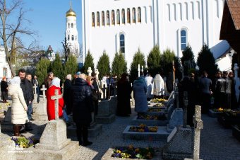 Сегодня Радоница - День поминовения усопших (фото)