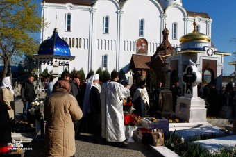 Сегодня Радоница - День поминовения усопших (фото)