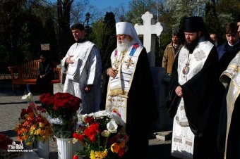 Сегодня Радоница - День поминовения усопших (фото)