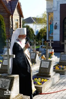 Сегодня Радоница - День поминовения усопших (фото)