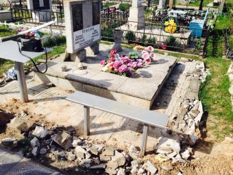 Невеселые рассуждения в Радоницу: Одесситы об осквернении кладбища «Северное»