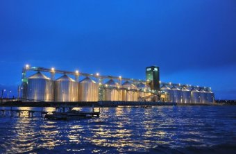 В Ильичевске сейчас жарко: В порту проходит спецоперация силовиков