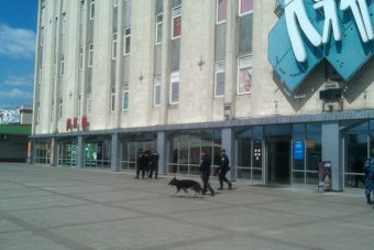 Взрывчатку в торговом центре "Остров" не нашли (фото)
