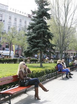 Дерибасовская просыпается от зимней спячки (фото)