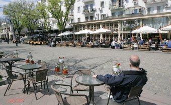 Дерибасовская просыпается от зимней спячки (фото)