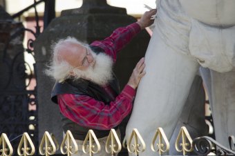 Знаменитые одесские атланты нуждаются в реставрации (фото)