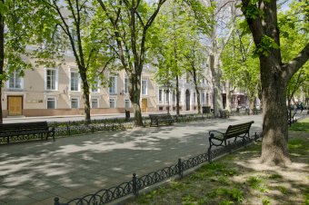 Утро на Приморском бульваре