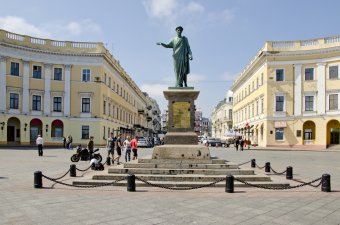 Утро на Приморском бульваре