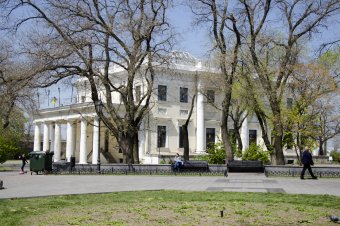 Утро на Приморском бульваре