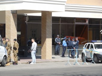 В Одессе сорвано проведение круглого стола по конституционной реформе (фото)