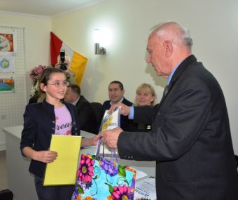 Юные одесситы приняли участие в конкурсе рисунков «Мир без войны» (фото)