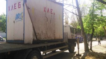 В Одессе продолжается демонтаж незаконно установленных временных сооружений (фото)
